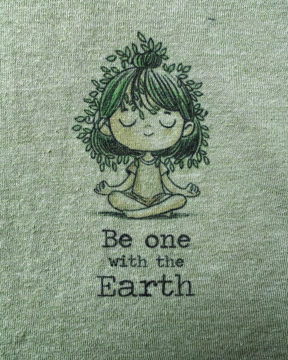 Be One With The Earth - Root Chakra - T-shirt
